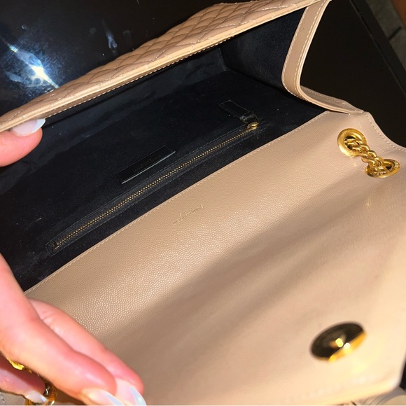 YSL MEDIUM ENVELOPE IN QUILTED GRAIN DE POUDRE LEATHER - Picture 6 of 6